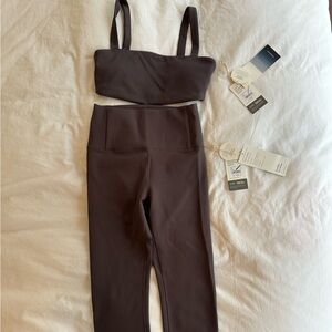 VUORI ELEVATE SPORTS BRA AND LEGGINGS- SIZE SMALL BRAND NEW